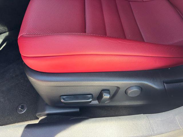 Used 2023 Lexus IS 350 F Sport RWD image 15