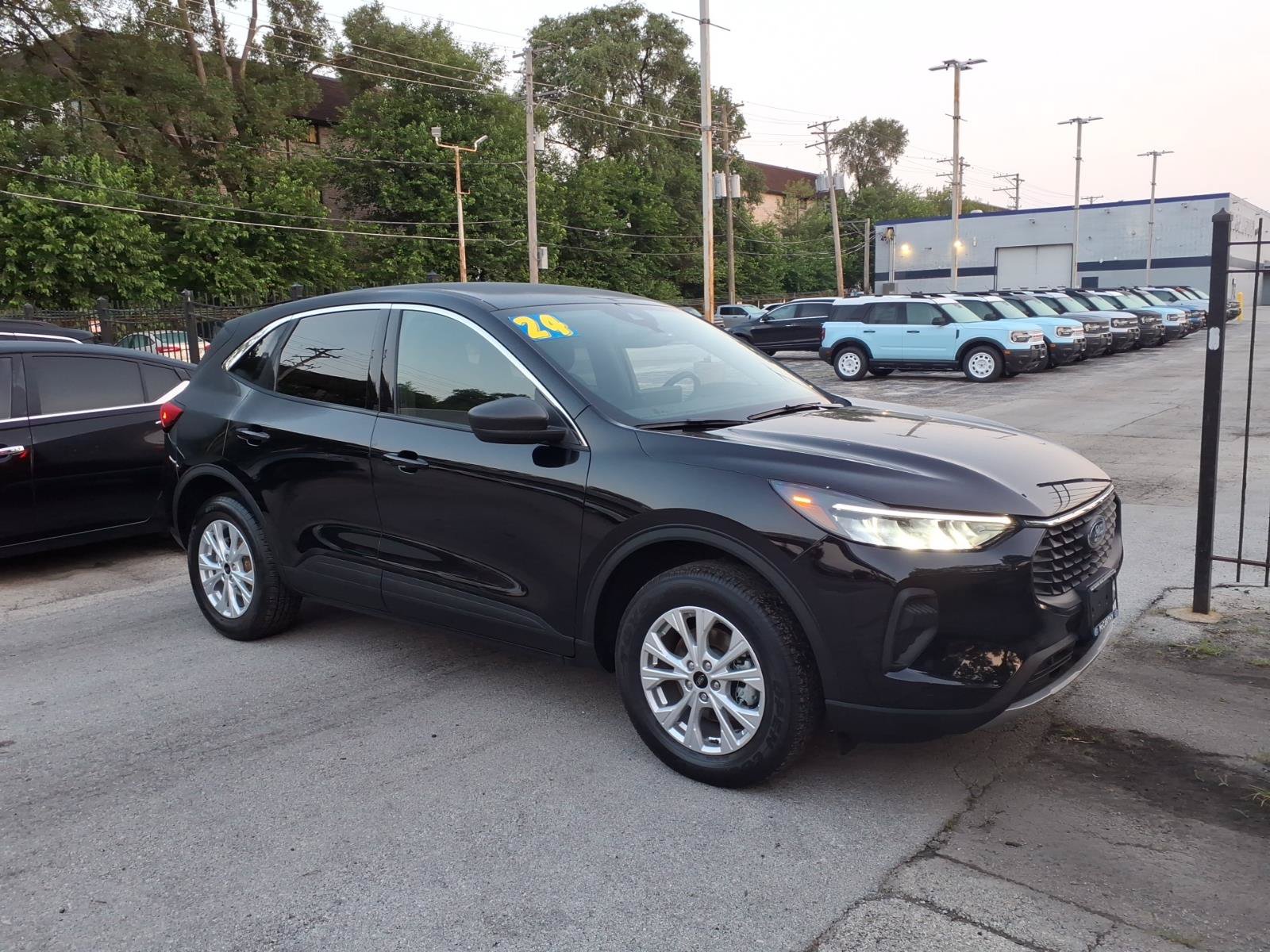 Certified 2024 Ford Escape Active w/ Tech Pack #1 AWD/4WD video 1