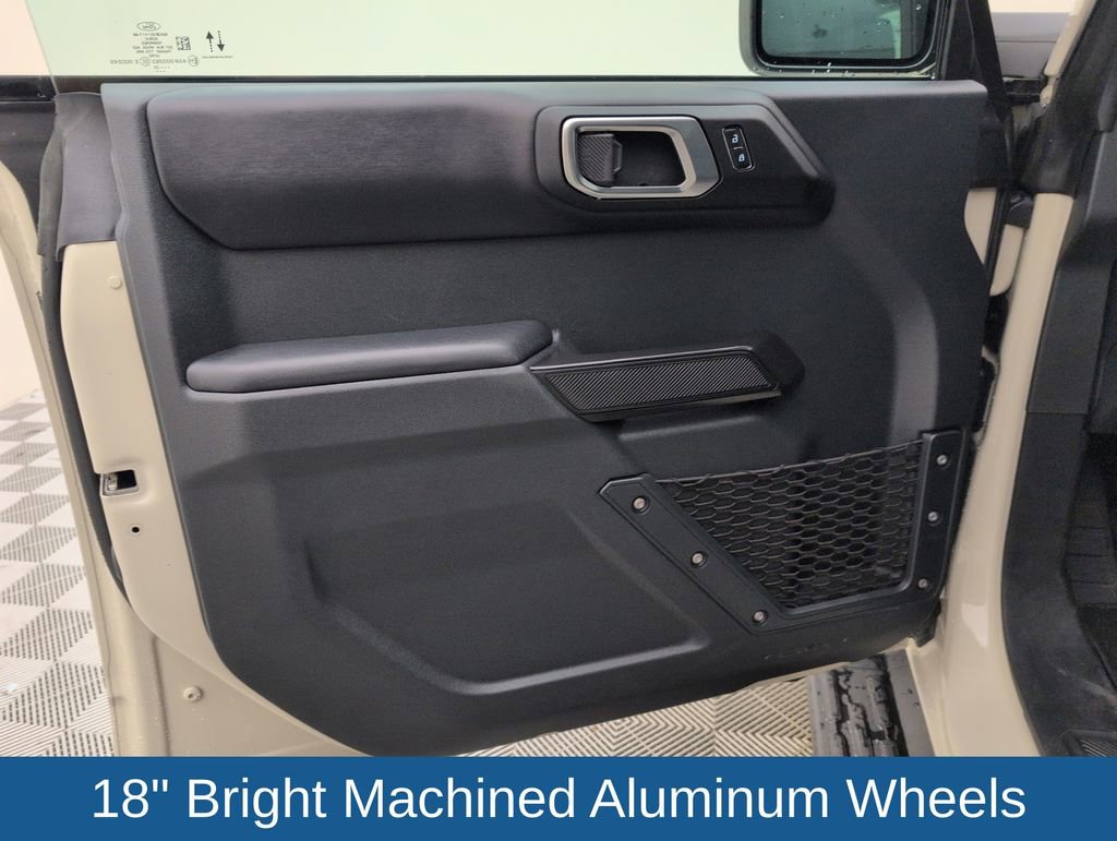 Certified 2025 Ford Bronco Outer Banks AWD/4WD image 31