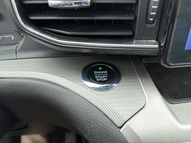 Certified 2021 Ford Explorer XLT w/ Equipment Group 202A image 30