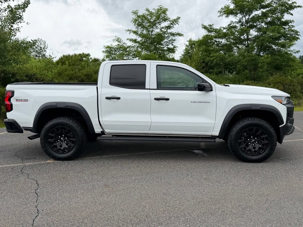 Used 2024 Chevrolet Colorado Trail Boss w/ Technology Package AWD/4WD image 21
