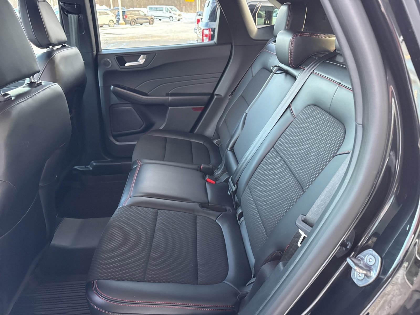 Certified 2024 Ford Escape ST-Line Select w/ Tech Pack #2 image 36