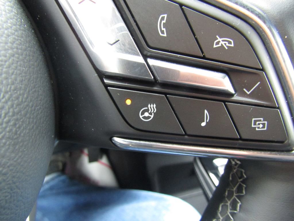 Used 2025 Buick Enclave Sport Touring AWD/4WD image 20