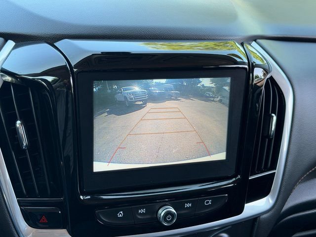 Used 2019 Chevrolet Traverse LT FWD image 18