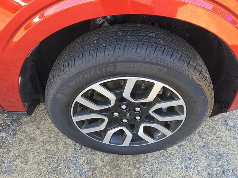 Certified 2024 Ford Maverick Lariat image 17