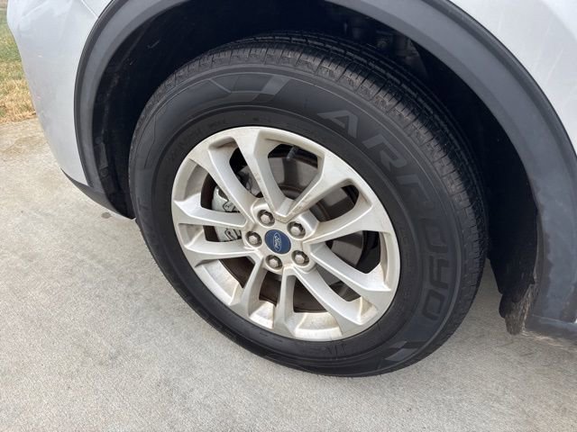 Certified 2020 Ford Escape SE image 5