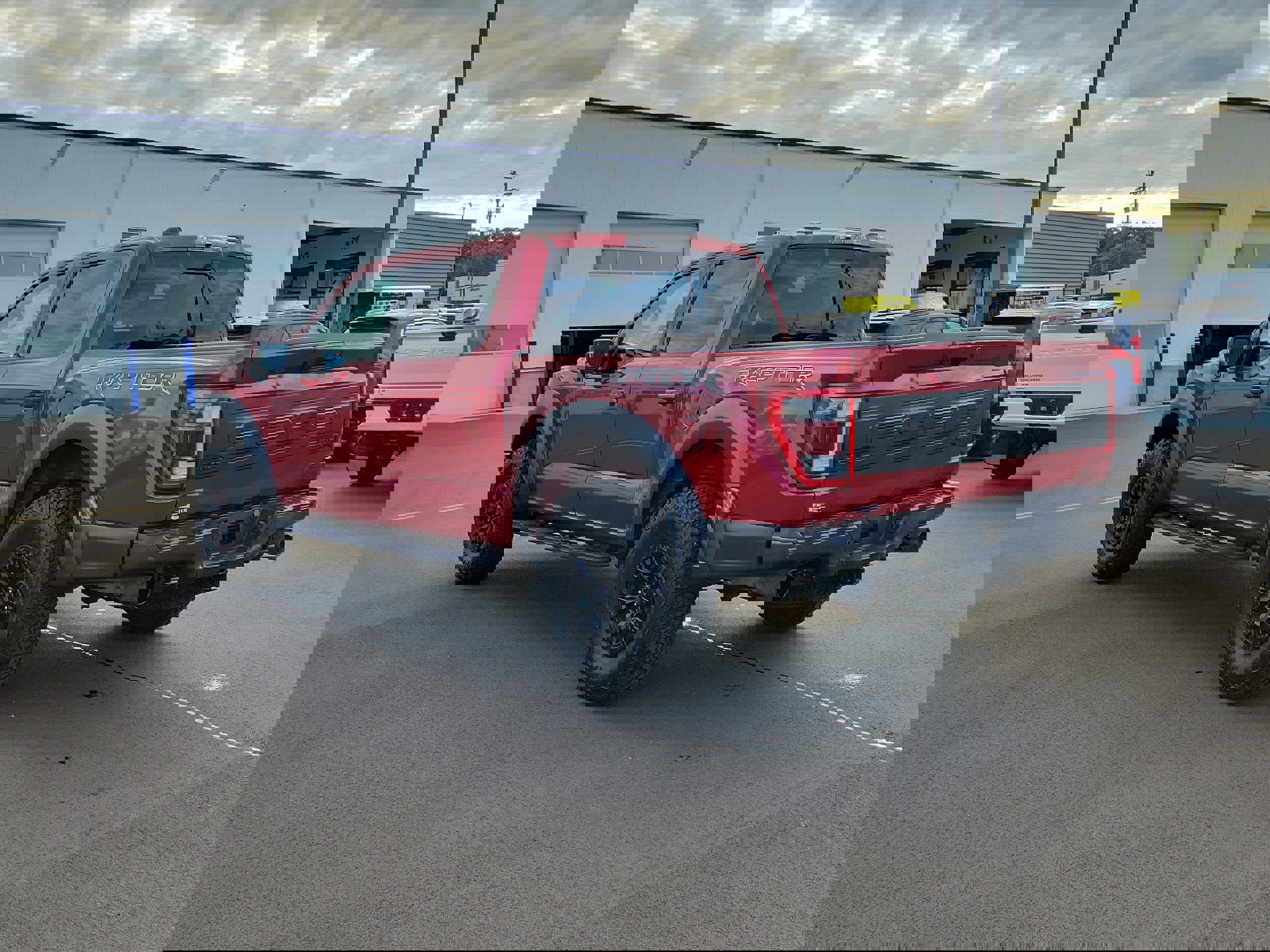 Certified 2023 Ford F150 Raptor w/ Raptor 37 Performance Package image 2