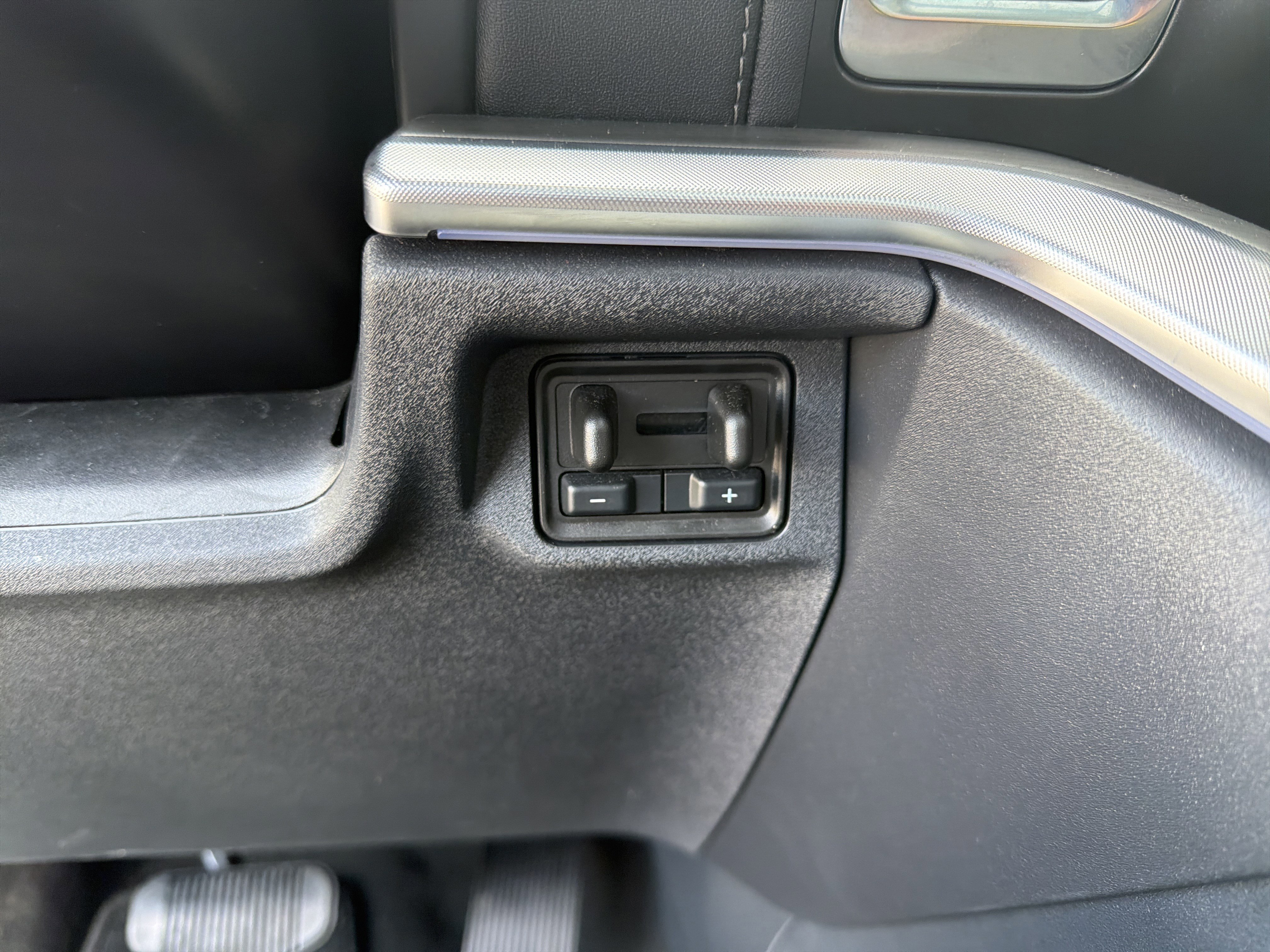 Certified 2025 Ford Expedition Platinum w/ Driver's Package image 51