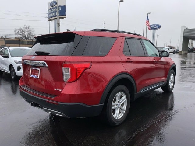 Certified 2023 Ford Explorer XLT w/ Equipment Group 202A image 3