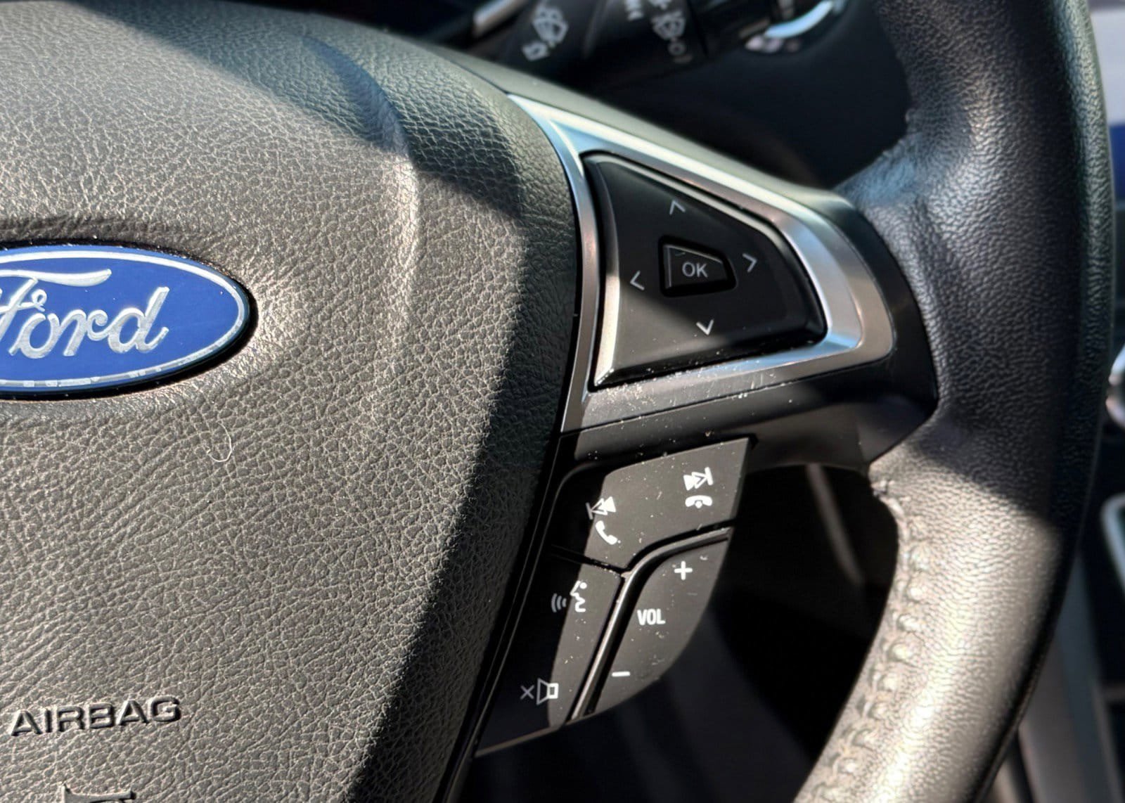 Certified 2020 Ford Fusion SEL FWD image 25