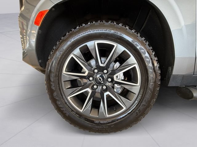 Used 2021 Chevrolet Tahoe Z71 w/ Z71 Off-Road Package AWD/4WD image 9