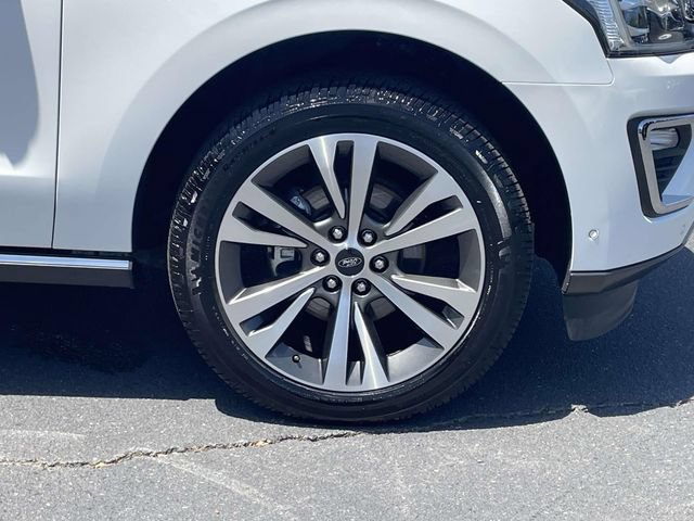 Certified 2020 Ford Expedition Limited w/ Equipment Group 302A AWD/4WD image 33