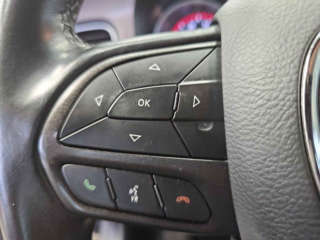 Used 2022 Dodge Charger SXT RWD image 16