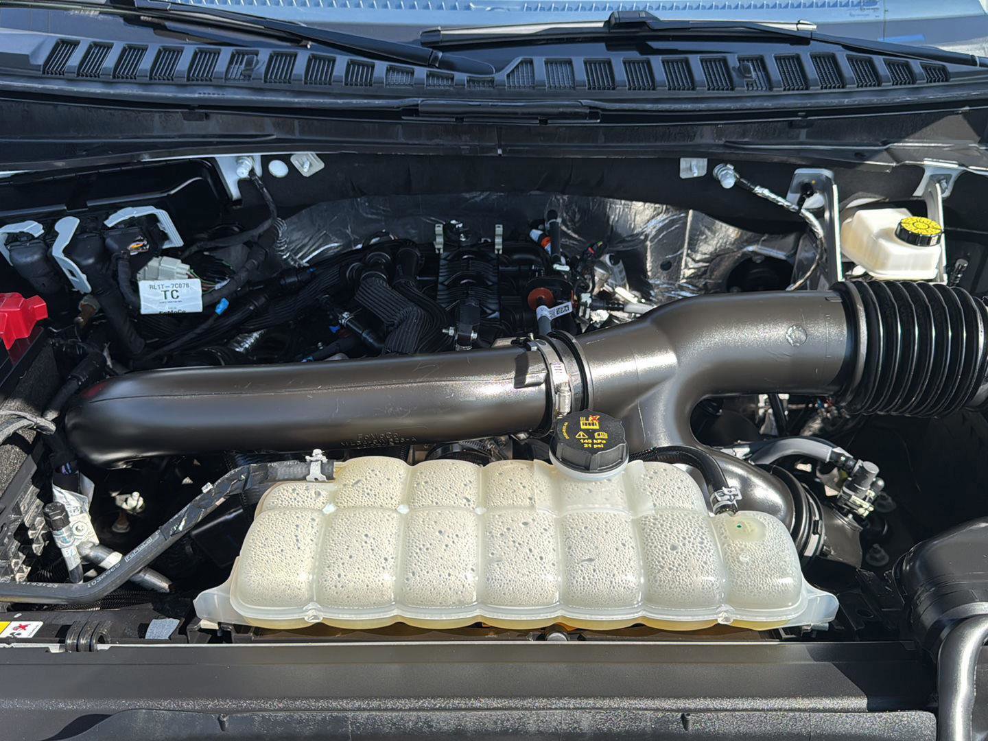 Certified 2025 Ford Expedition Active image 32