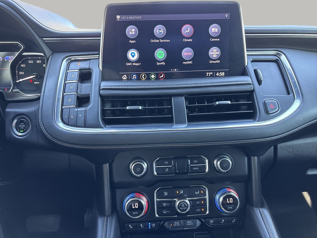 Used 2021 GMC Yukon XL AT4 w/ Technology Package image 28