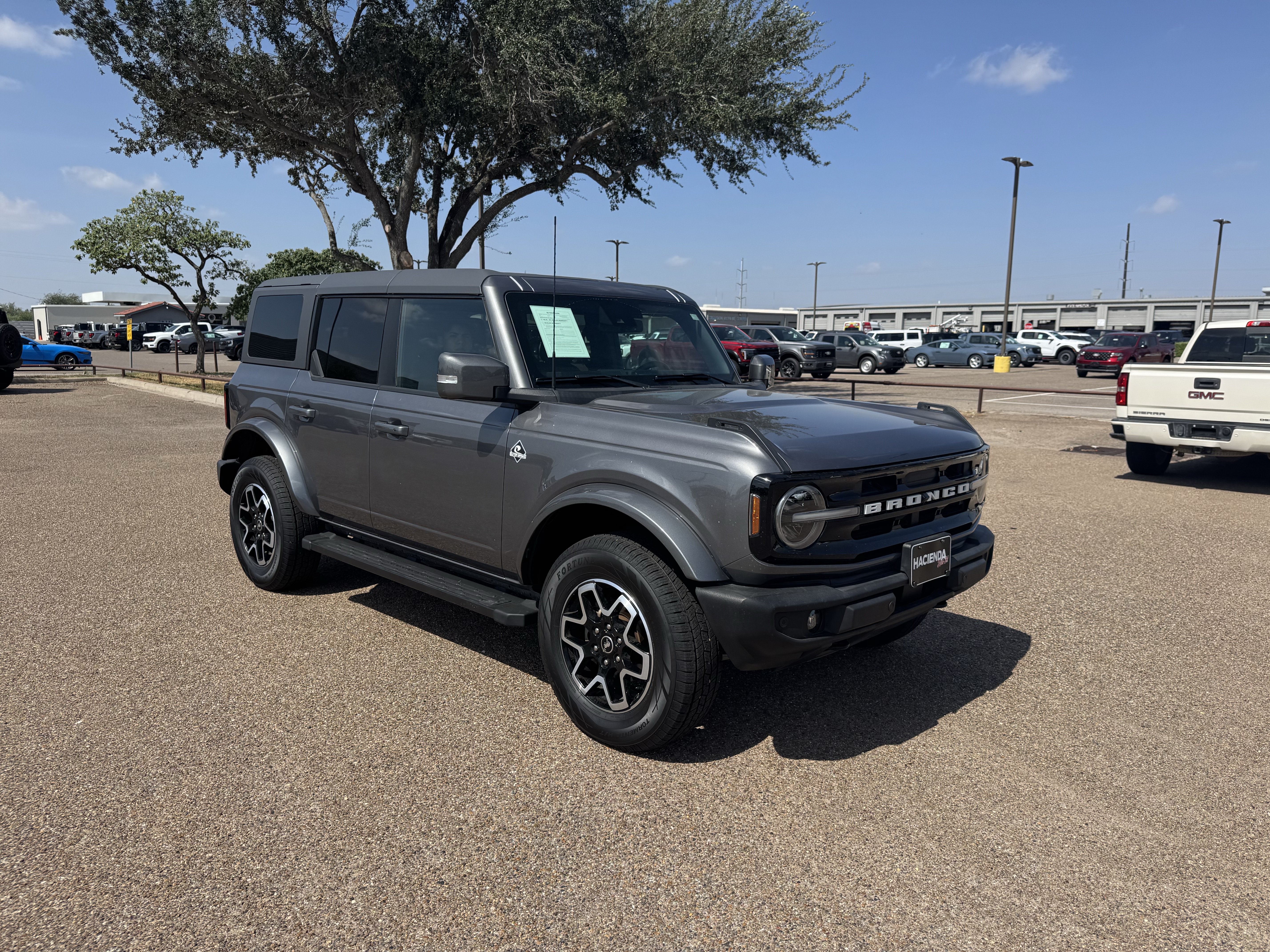 Certified 2023 Ford Bronco Outer Banks AWD/4WD image 5