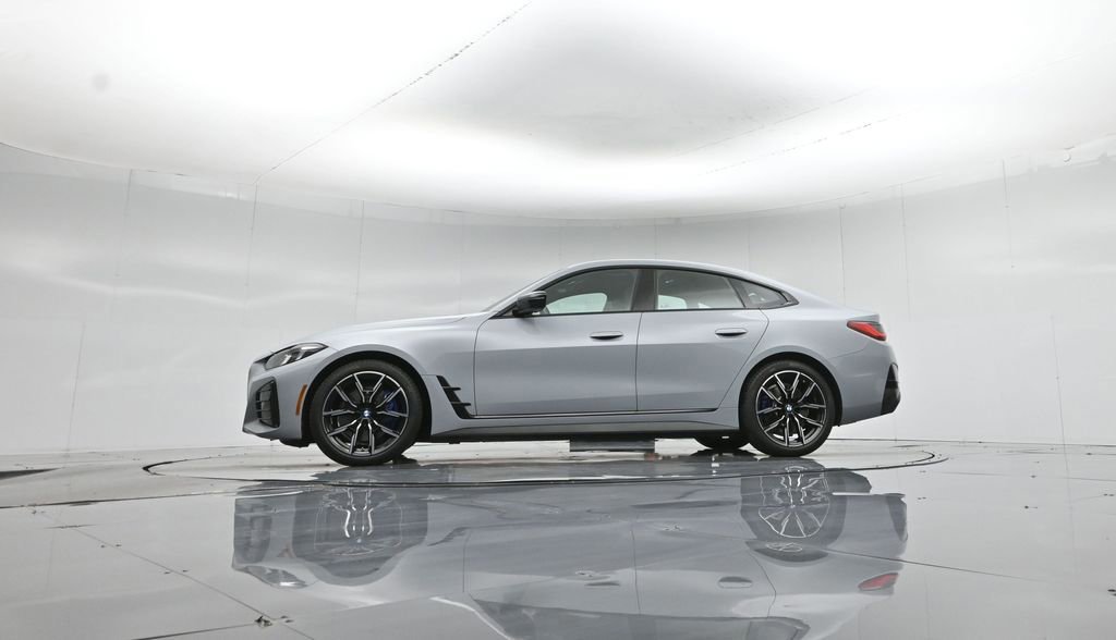 Used 2025 BMW i4 eDrive40 w/ M Sport Package image 22