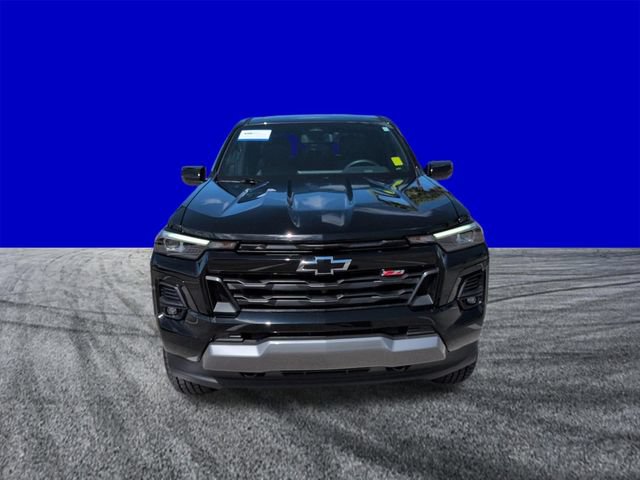 Used 2025 Chevrolet Colorado Z71 w/ Midnight Edition AWD/4WD image 9