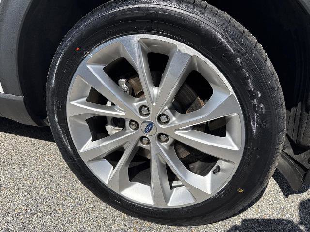 Certified 2022 Ford Explorer Platinum w/ Equipment Group 601A AWD/4WD image 20