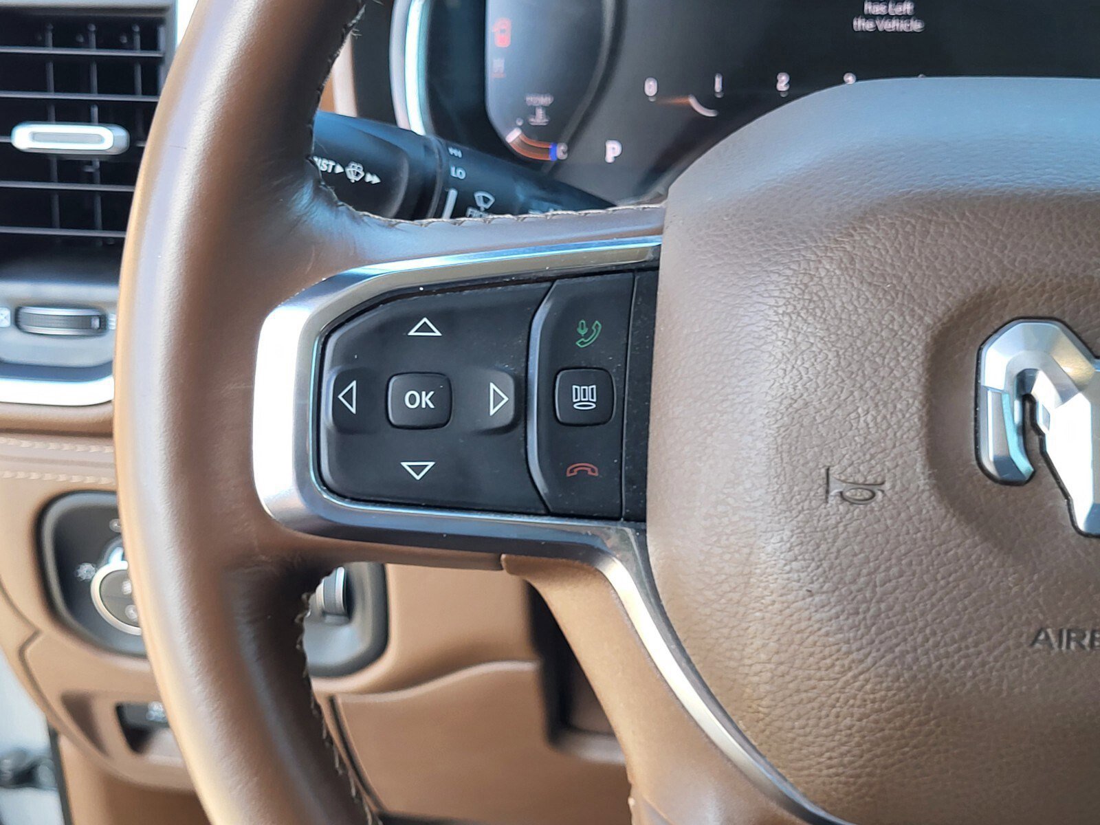 Used 2024 RAM 1500 Limited image 27