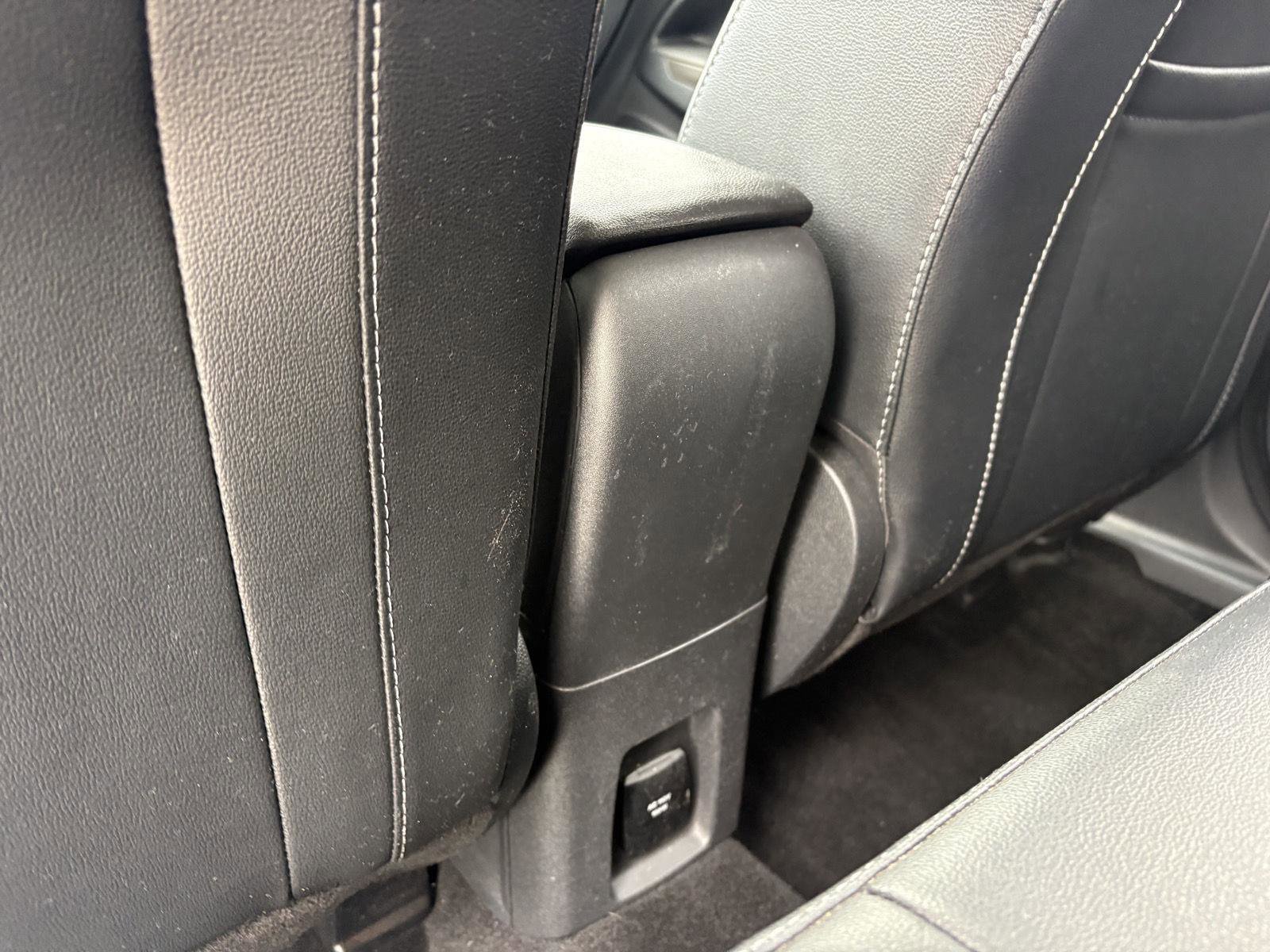 Certified 2020 Ford EcoSport SES w/ SES Black Appearance Package image 18