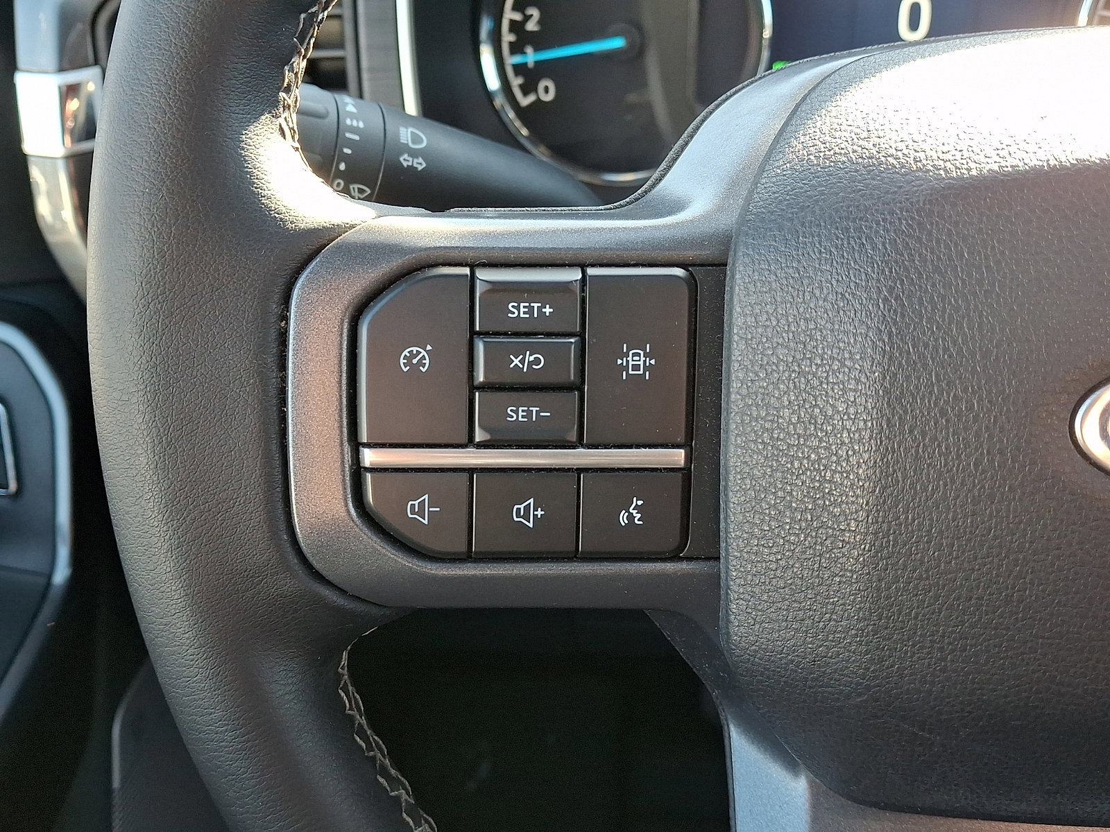 Certified 2023 Ford F150 XLT w/ Equipment Group 302A High image 27