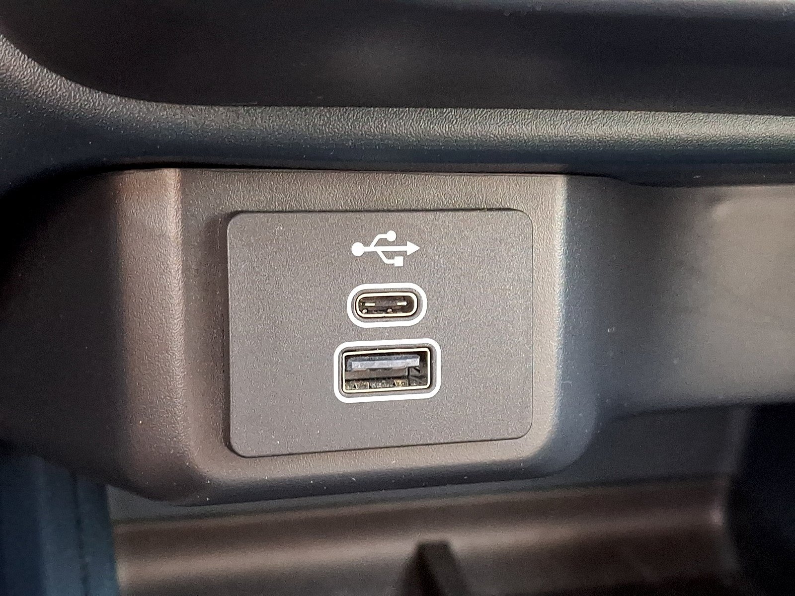 Certified 2025 Ford Maverick XL FWD image 23
