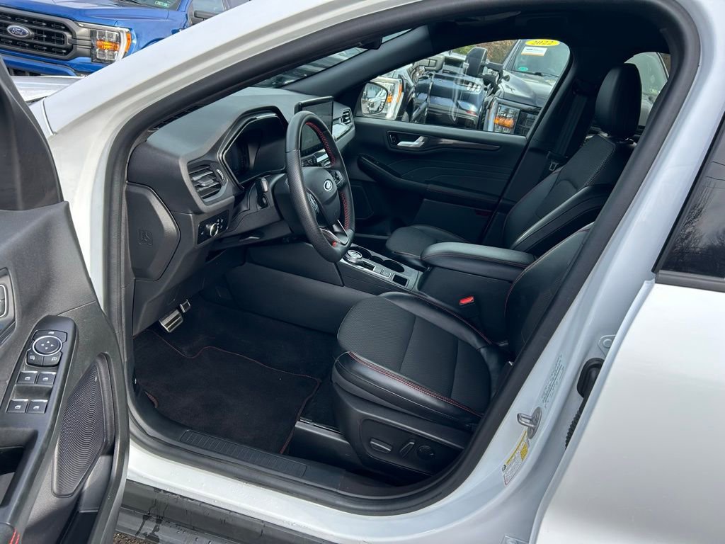 Certified 2023 Ford Escape ST-Line w/ Tech Pack #1 image 15