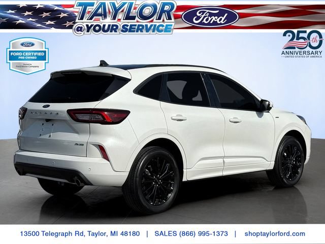 Certified 2024 Ford Escape ST-Line Elite AWD/4WD image 3