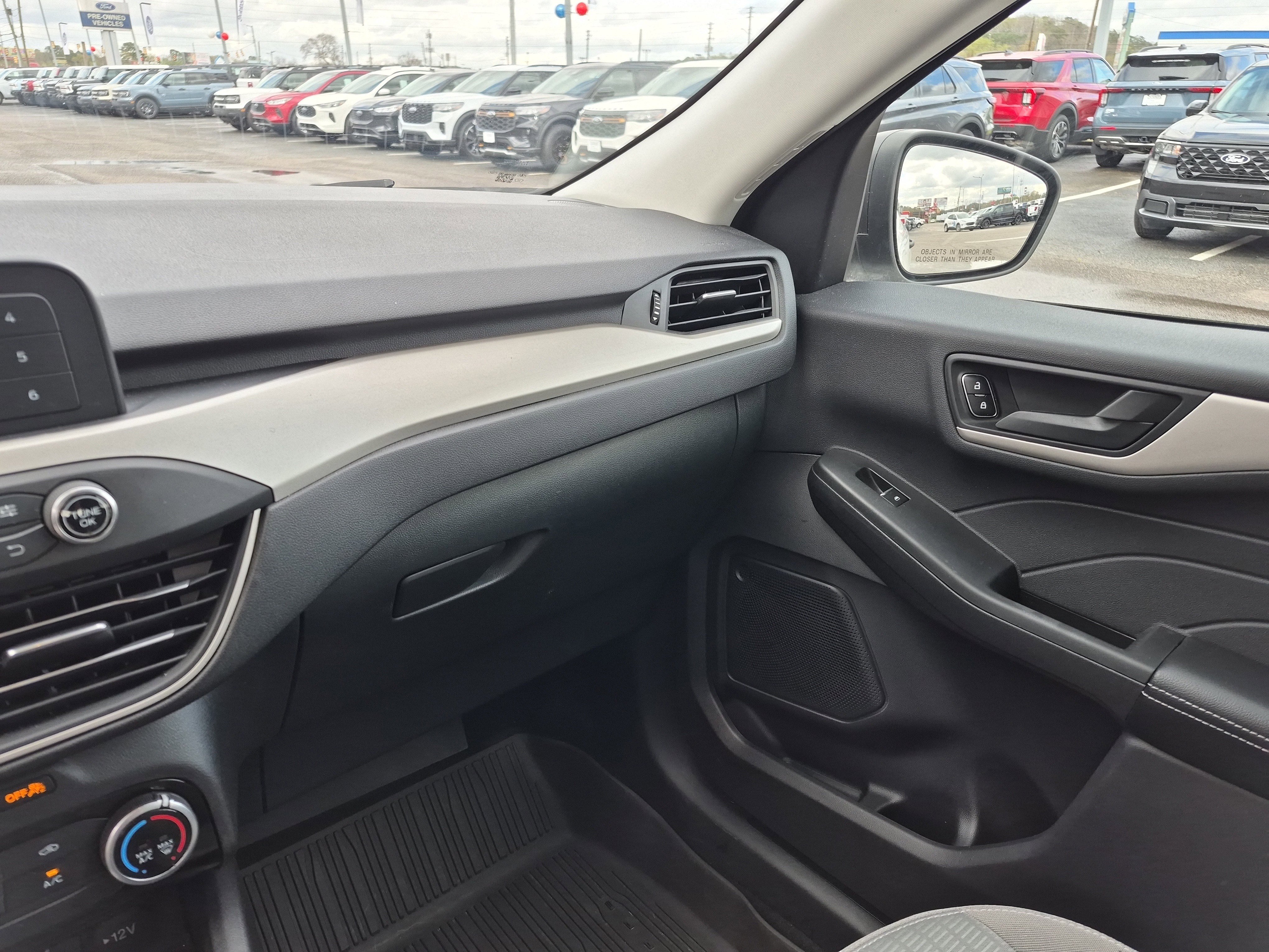 Certified 2022 Ford Escape S image 17