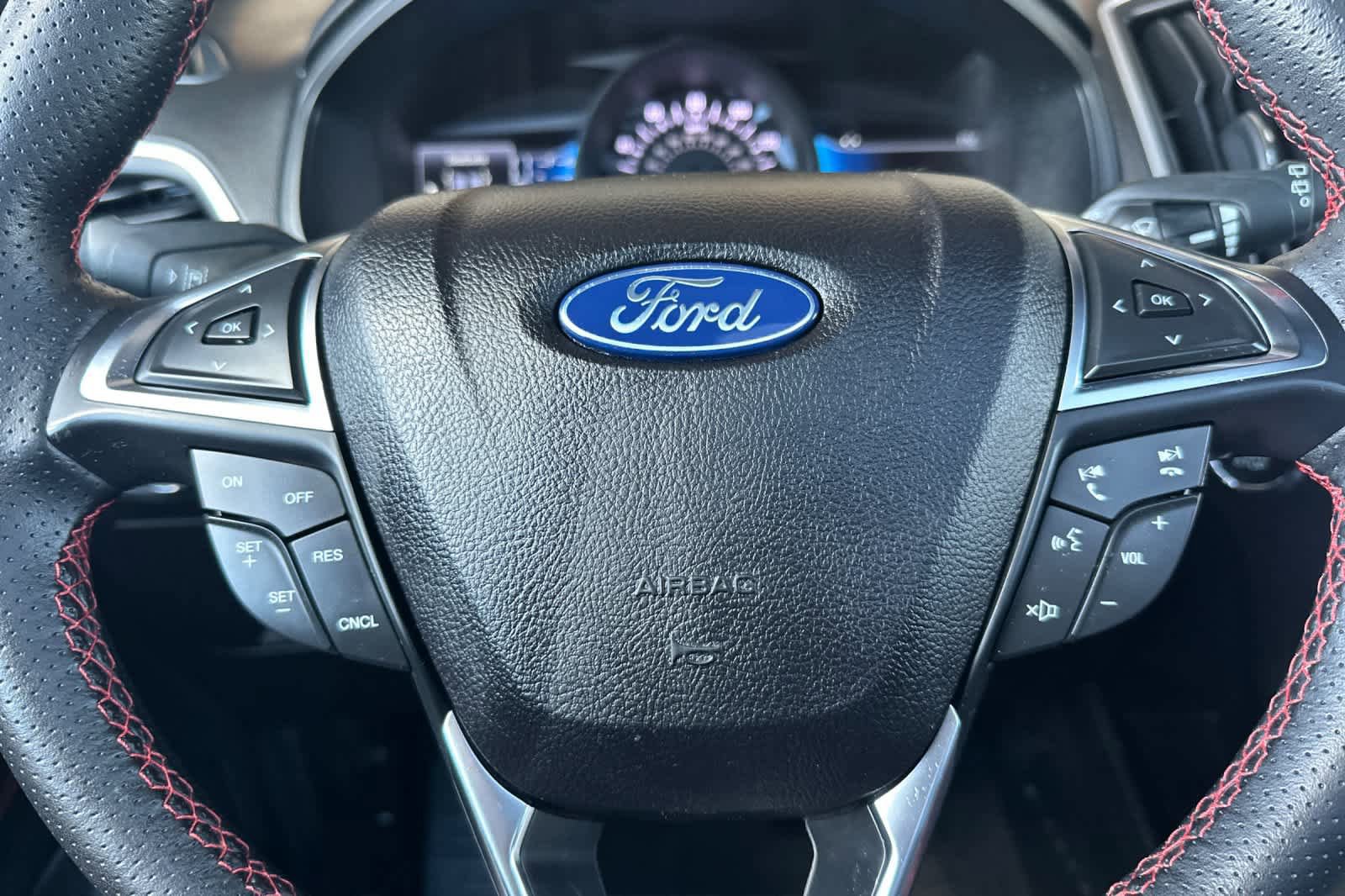 Certified 2022 Ford Edge ST-Line AWD/4WD image 23