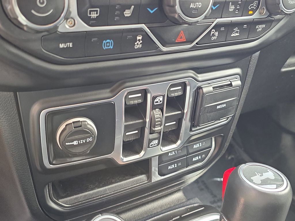 Used 2021 Jeep Wrangler Unlimited Sahara w/ Cold Weather Group image 22