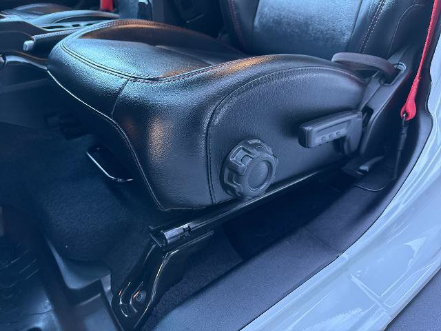 Used 2020 Jeep Wrangler Unlimited Rubicon w/ Quick Order Package 28Y Recon AWD/4WD image 17