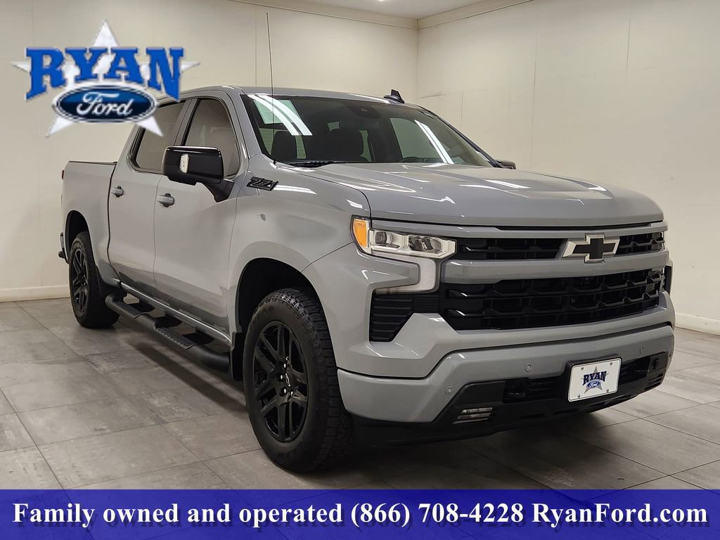 Used 2025 Chevrolet Silverado 1500 RST image 4
