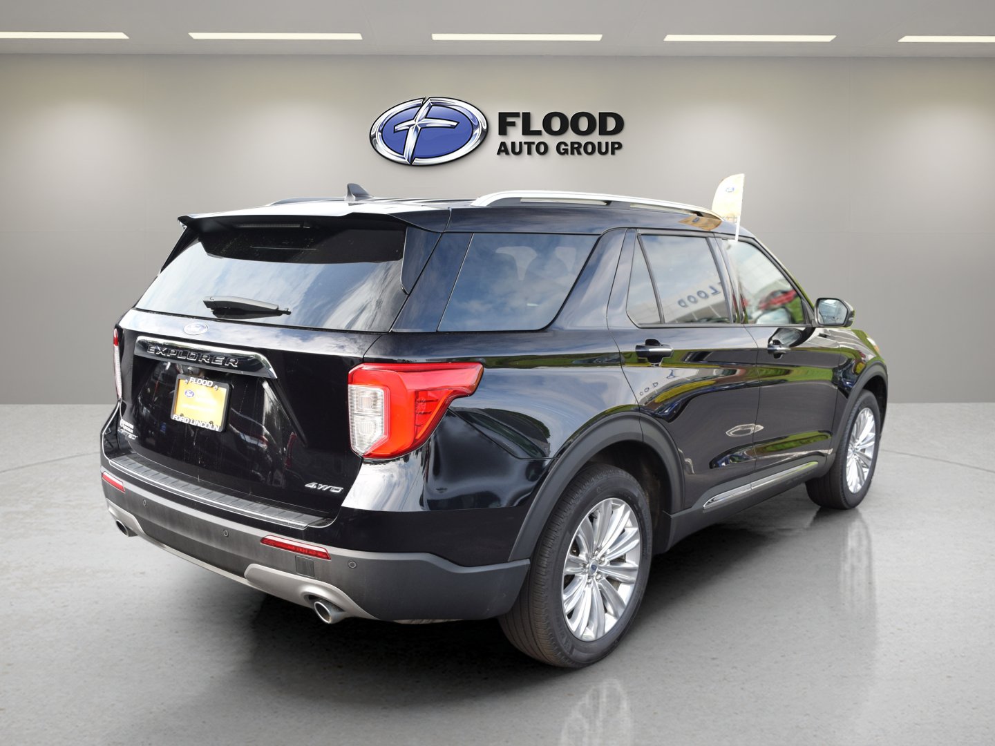 Certified 2023 Ford Explorer Limited w/ Equipment Group 301A AWD/4WD image 4