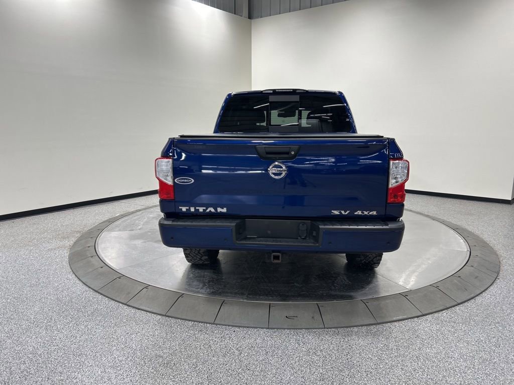 Used 2020 Nissan Titan SV w/ SV Convenience Package image 4