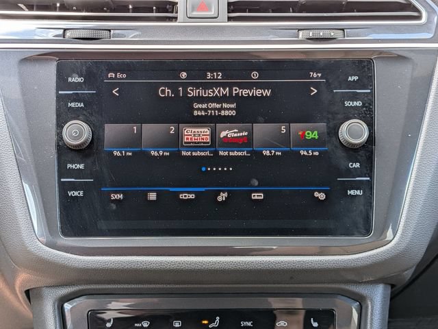 Used 2024 Volkswagen Tiguan SE AWD/4WD image 11