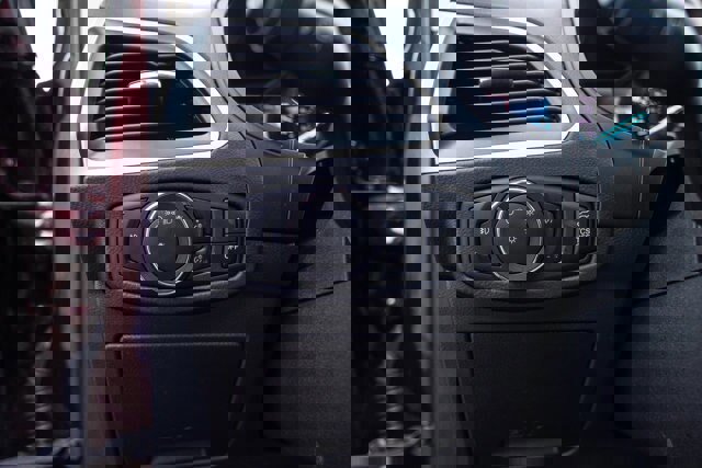 Certified 2024 Ford Edge SEL w/ Convenience Package image 16