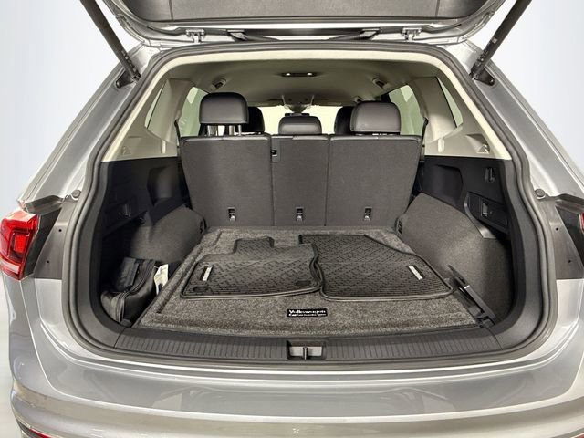 Used 2022 Volkswagen Tiguan SE image 24