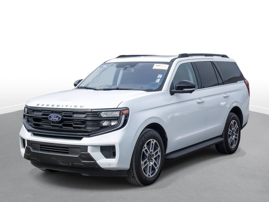 Certified 2025 Ford Expedition Active AWD/4WD image 4