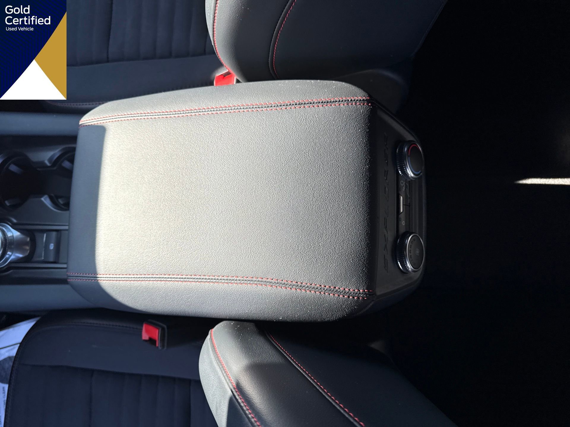 Certified 2025 Ford Explorer ST-Line w/ ST-Line Street Pack image 28