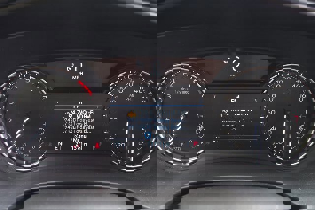 Used 2023 Cadillac XT4 Luxury w/ Cold Weather Package image 33