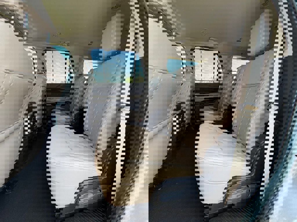 Certified 2024 Ford Expedition XLT image 23