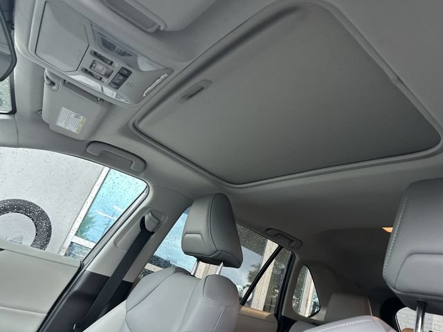 Used 2020 Toyota RAV4 XLE Premium AWD/4WD image 22