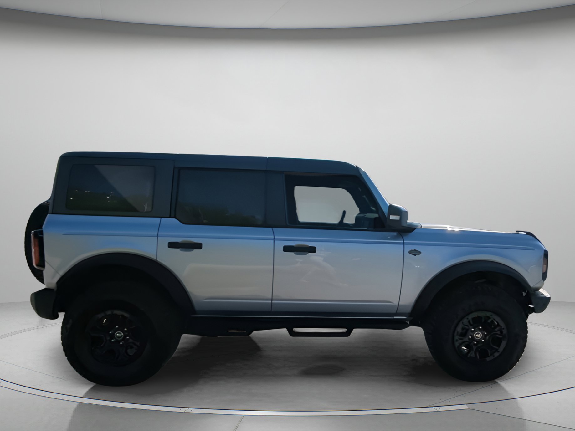 Certified 2024 Ford Bronco Wildtrak AWD/4WD image 33
