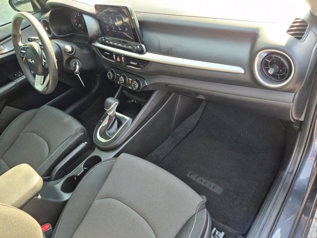 Used 2024 Kia Forte LXS w/ LXS Technology Package FWD image 34