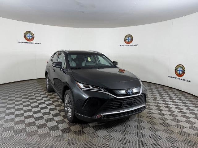 Used 2024 Toyota Venza Limited AWD/4WD image 19