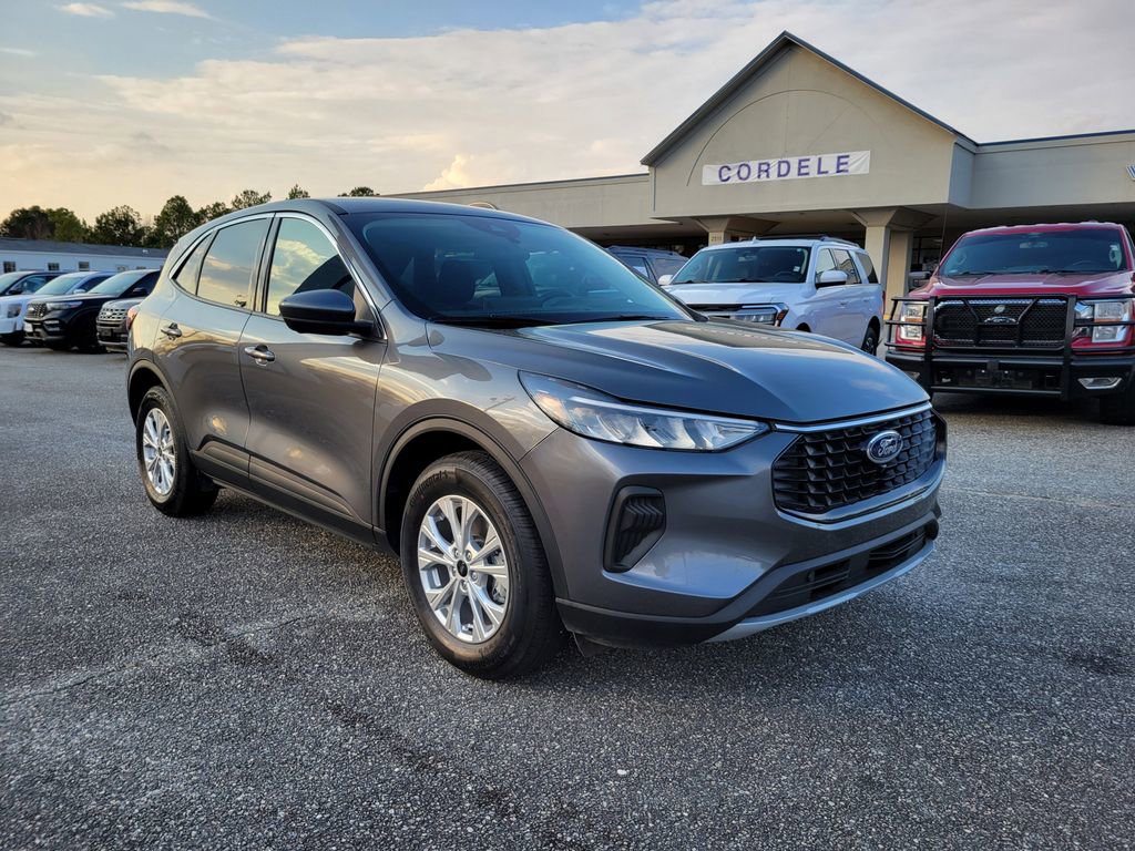 Certified 2024 Ford Escape Active w/ Tech Pack #2 image 7