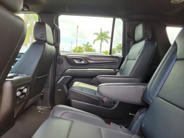 Used 2022 GMC Yukon XL Denali image 10
