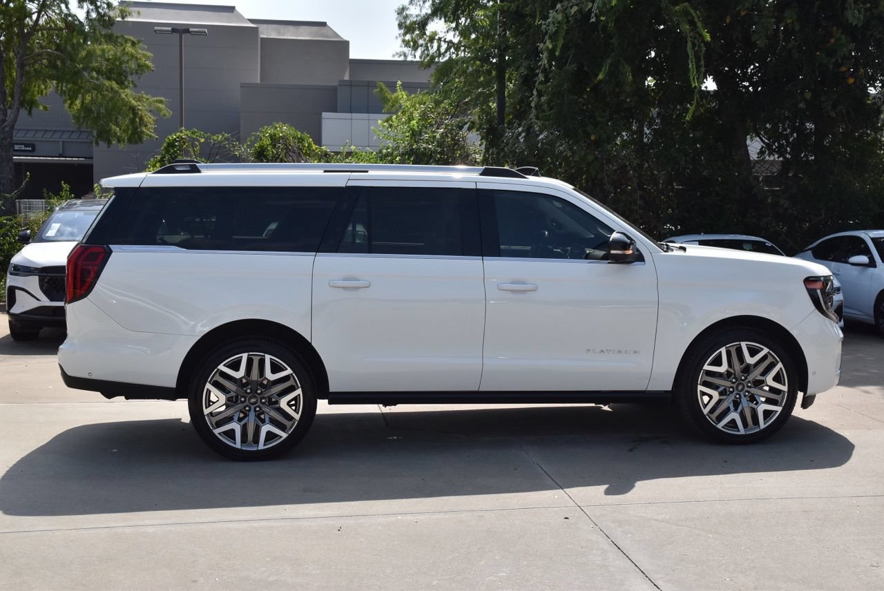 Certified 2025 Ford Expedition Max Platinum w/ Platinum Ultimate Package AWD/4WD image 6